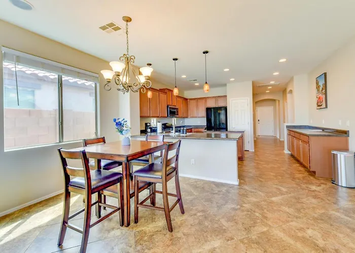 Near Parks & Golf: W/ Covered Patio! Hébergement de vacances